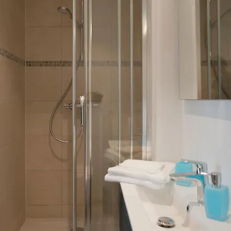 Wellintown 3* Waterloo